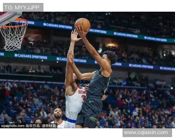 阿努诺比16+7助尼克斯紧咬鹈鹕